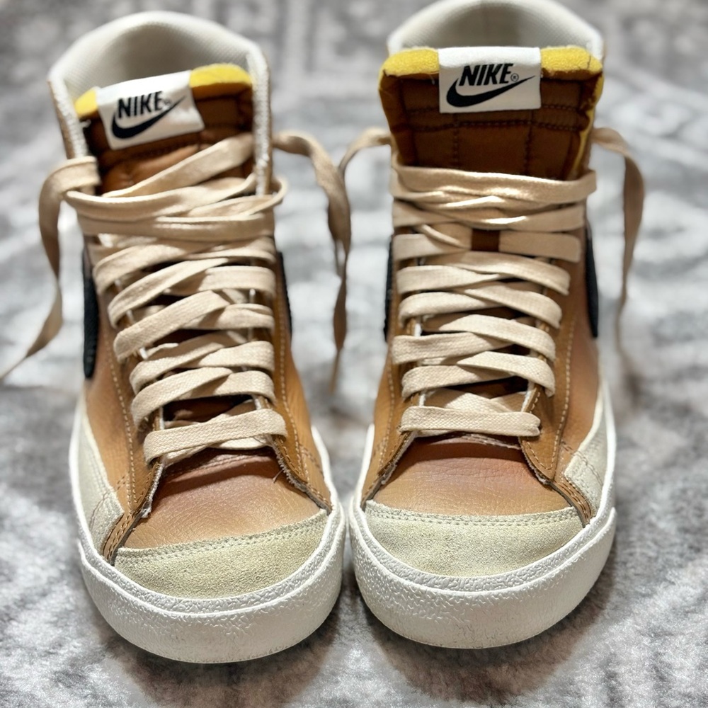 Nike Blazer Size 7.5 Mid 77 Ale Brown